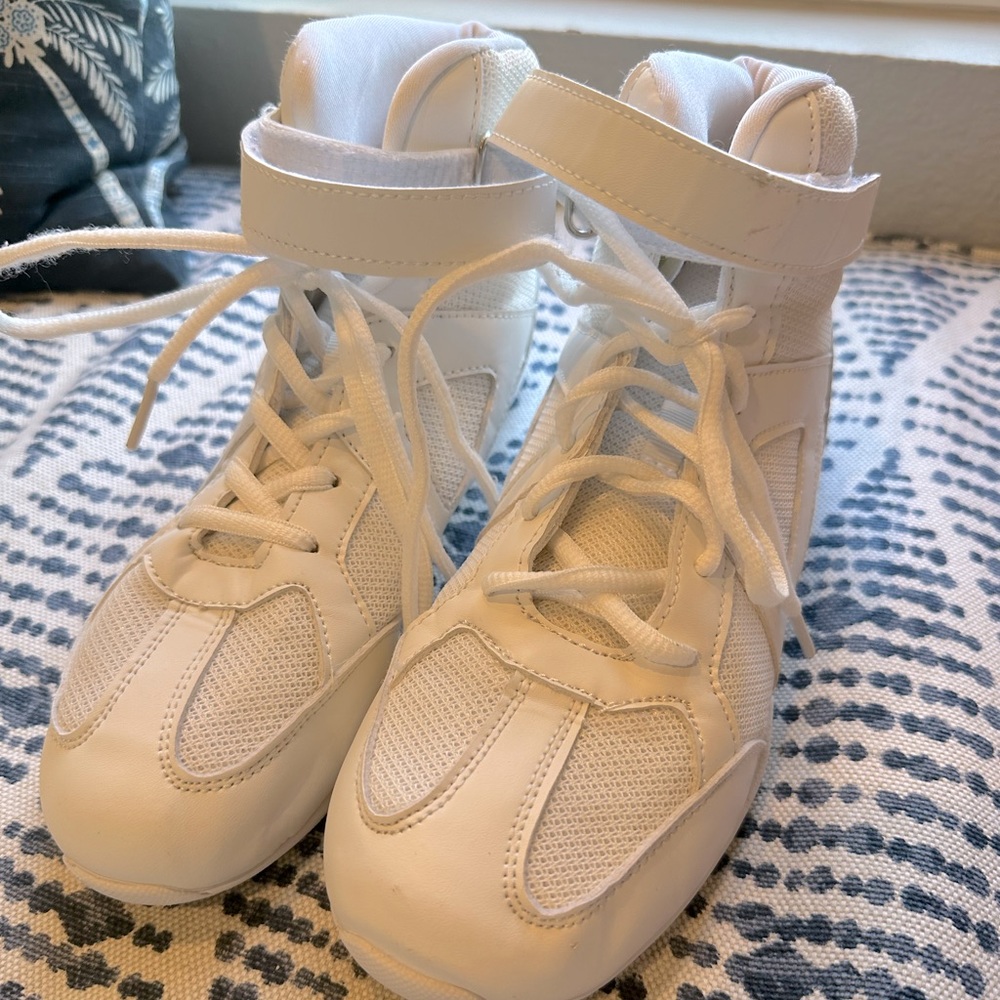 Danzcue high top cheer or dance shoes - white, women’s, size 8.